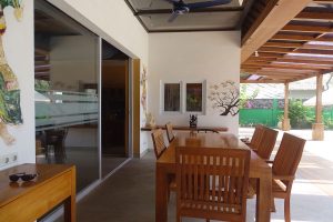 Lovina Villa Pantai Outdoor Dining